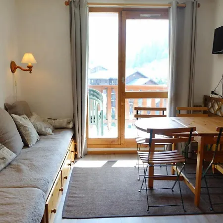 Cosy Pour 4, Au Coeur Du Village, Proche Des Pistes Et Avec Piscine Estivale - Fr-1-342-173 Areches